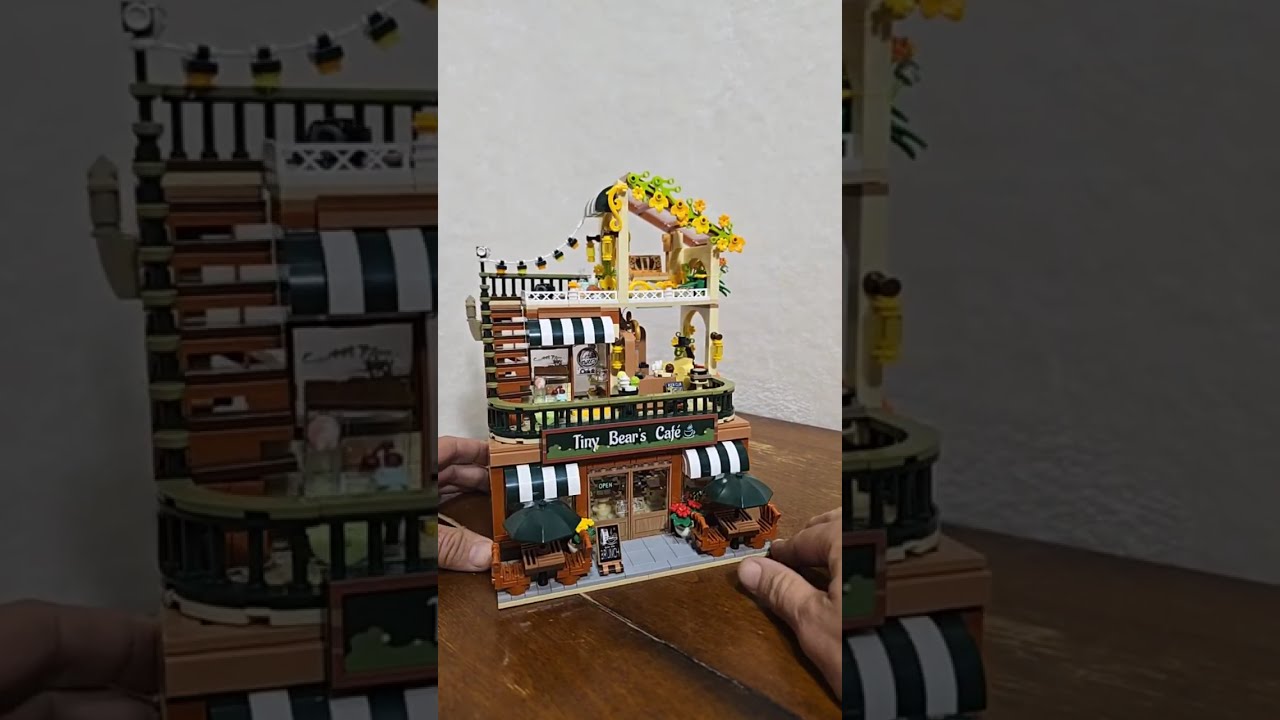 INSOON City Coffee House (IS-881101) Review | Light-Up Modular Building Kit