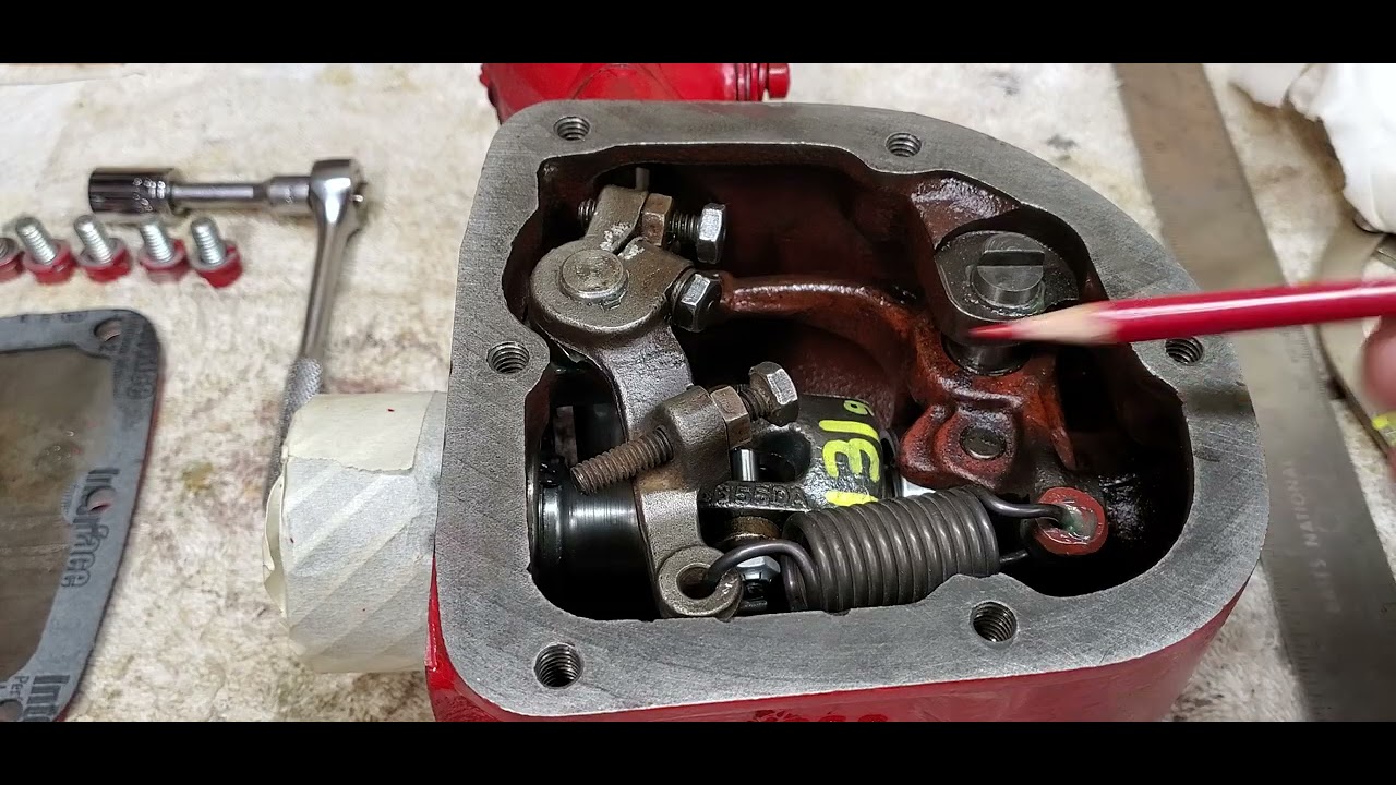 IH Farmall Governor Physics.  How a governor works.
