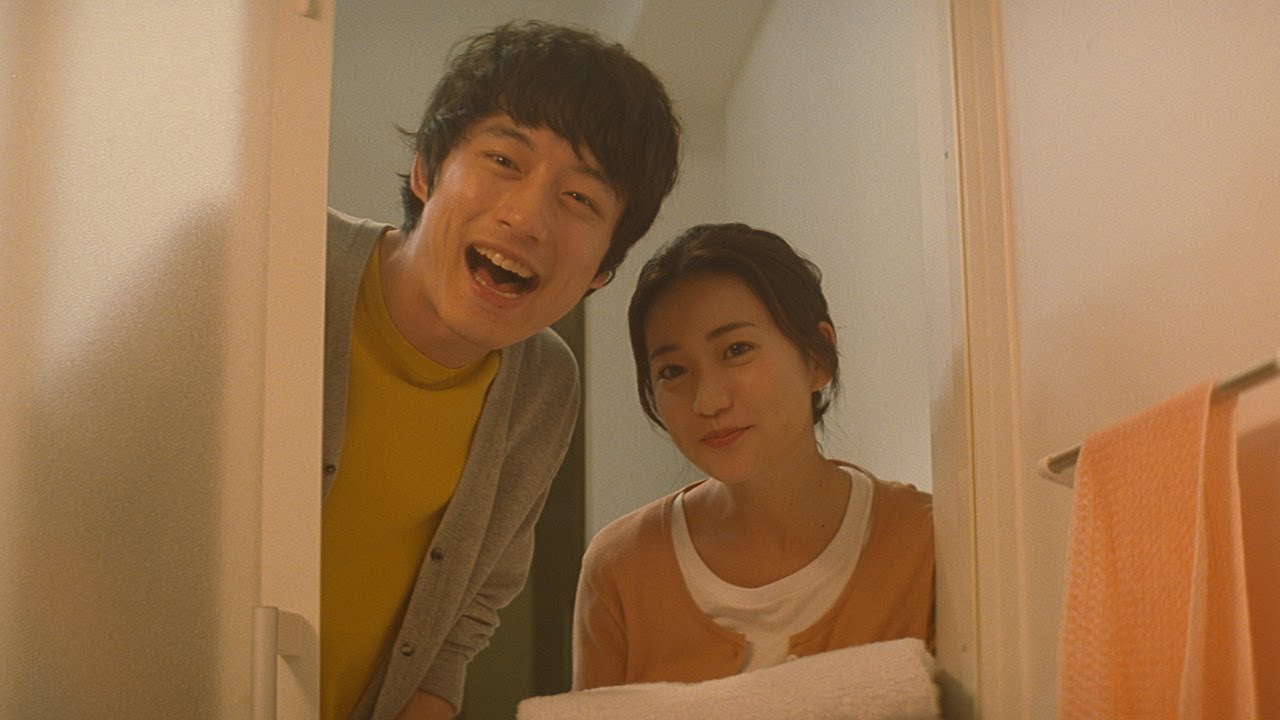 大島優子、坂口健太郎の“甥っ子”登場でタジタジ？　「2人の家族像も見えているような」 「ミノン」新CMが公開