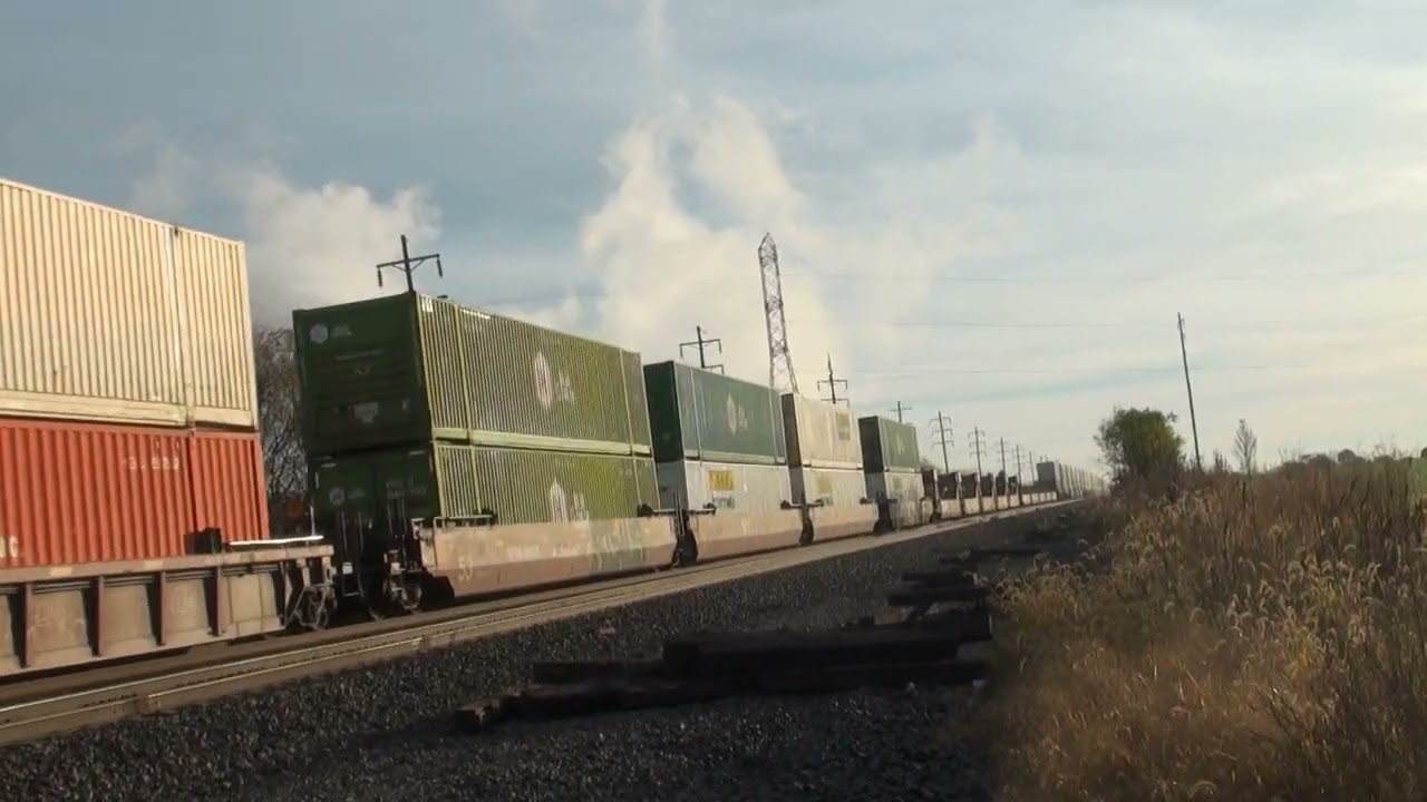 NS #253 westbound at East Street.