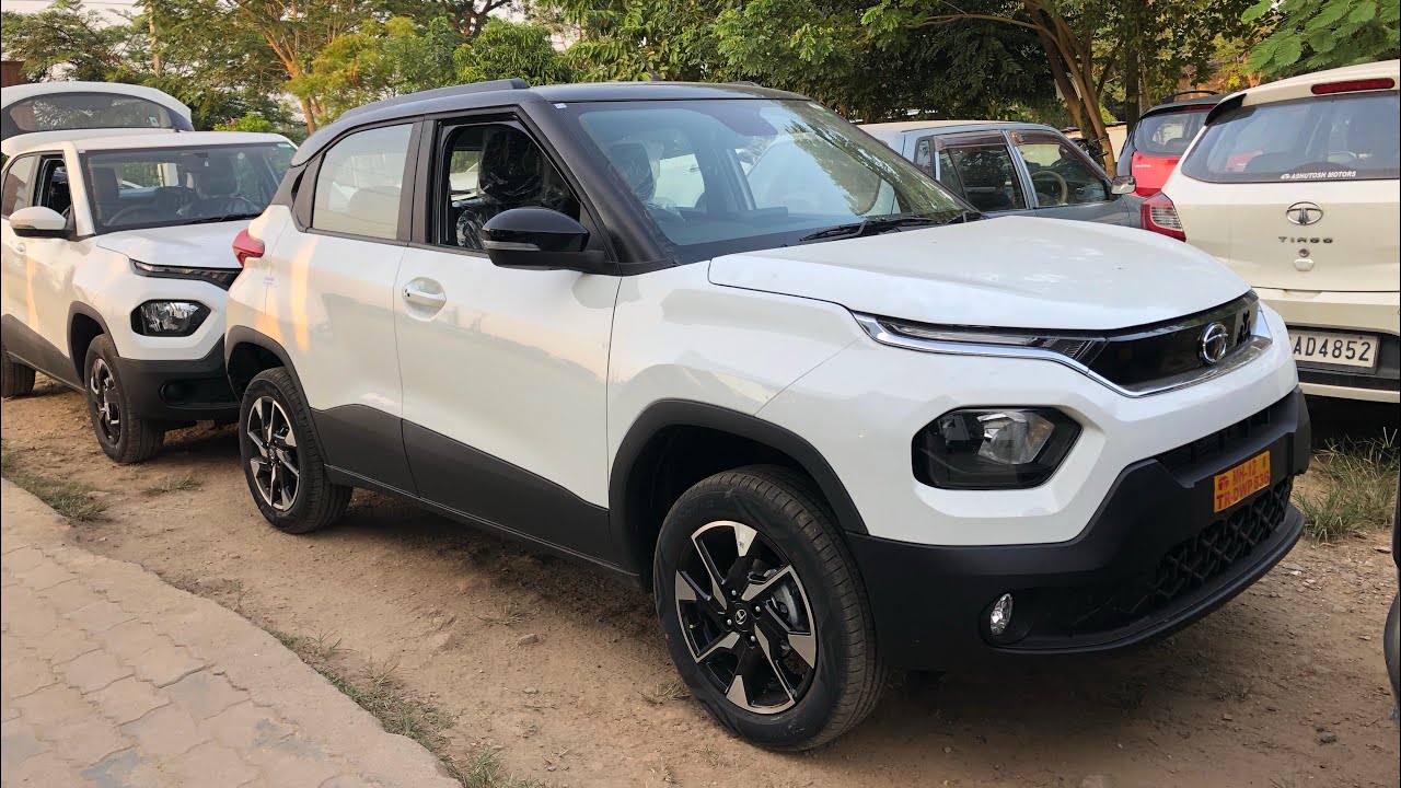 SHORT REVIEW ON TATA PUNCH || ASHUTOSH MOTORS NAGAON || JEENG BLOGS ||