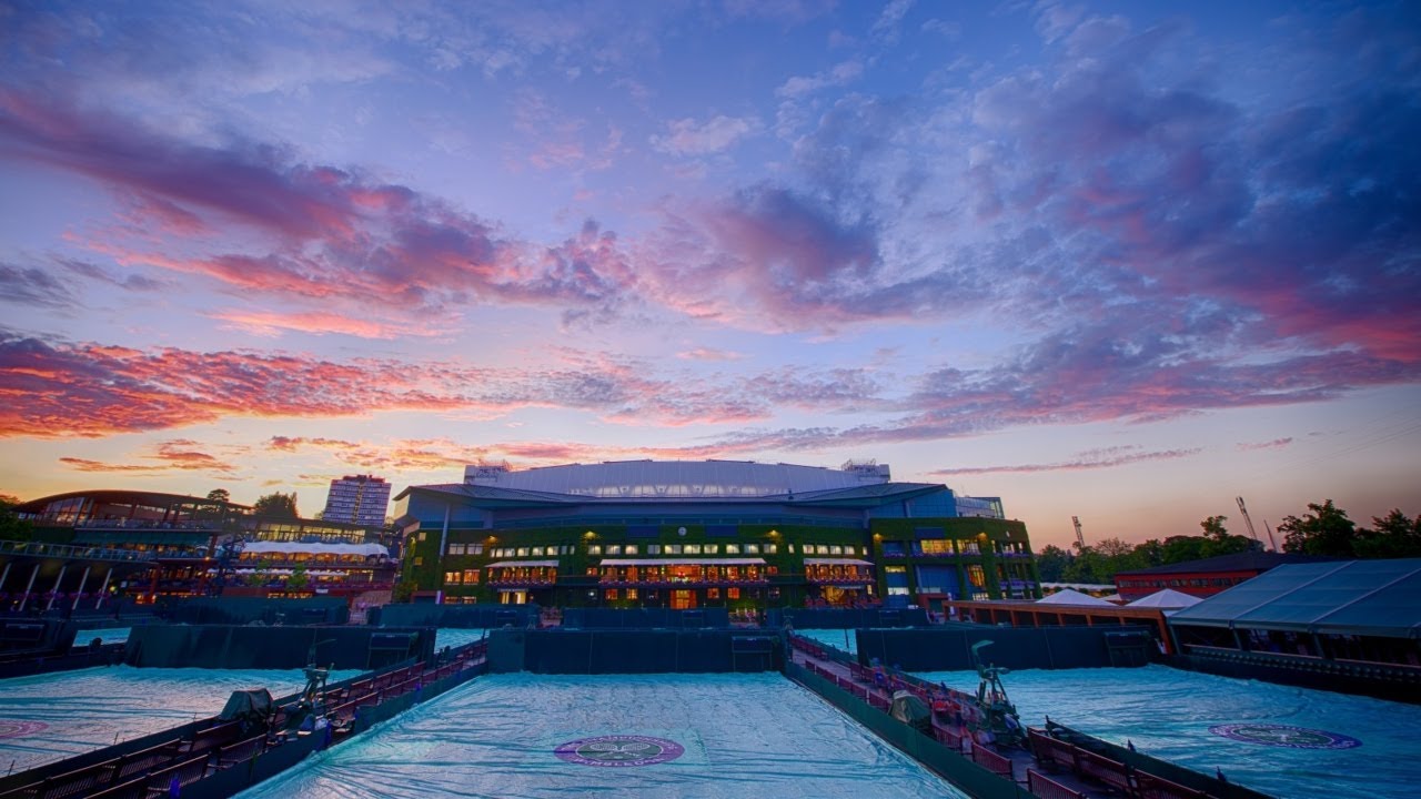 Wimbledon to ban Russian and Belarusian athletes