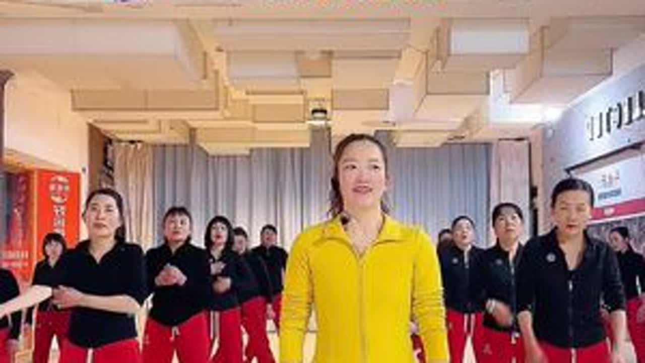 《已过半生》卷腹完整跟练版，不会卷腹的 肚子大的 就从这首开始练起来！#有氧健身操 #适合初学者 #简单易学健身操完整版 #坚持锻炼就会收获