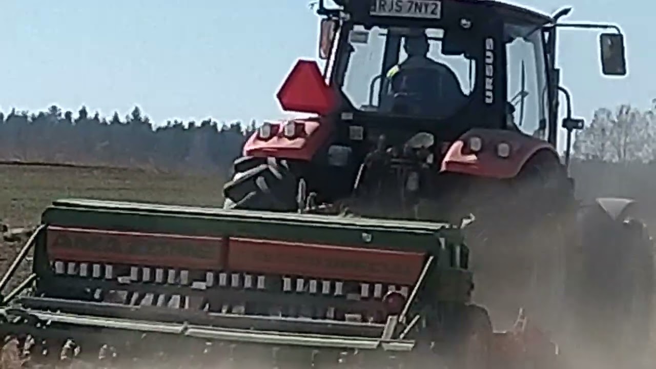 Dzisiejszy siew owsa Ursus c- 3110