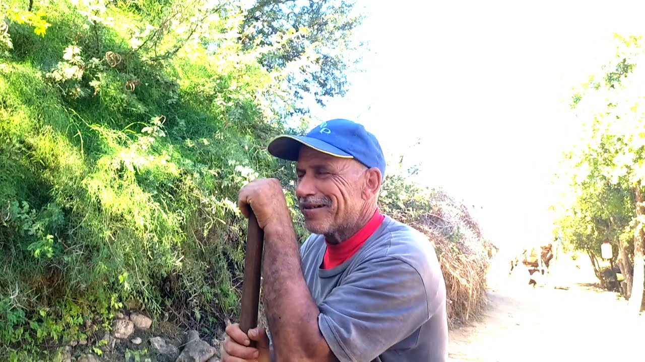 عمي حماد دخل في بوشووك طول و عرض بسبب واحد الطوپاااا😂😂