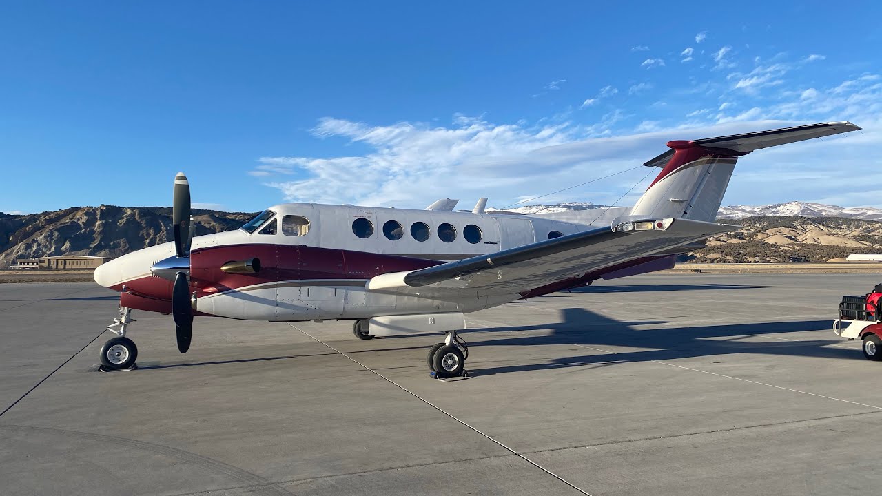 King Air 300 PWK-EGE Skiing Vail