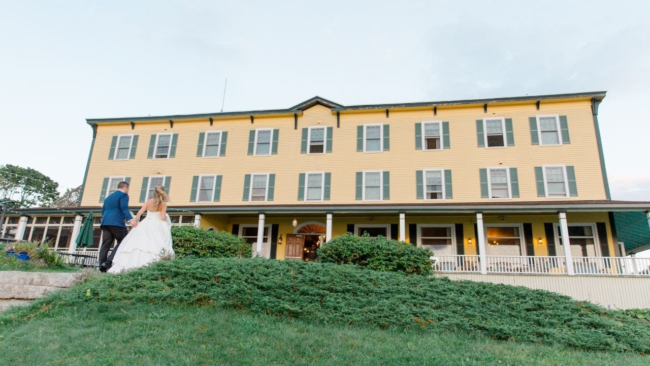 Meghan & Danny | Chebeague Island Inn Wedding in Maine