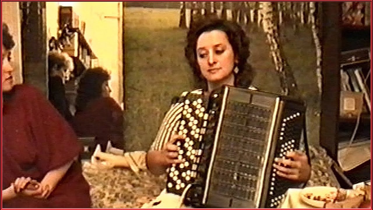 День Рождения в 90-х! Хорошего ДОКТОРА и МУЗЫКАНТА!