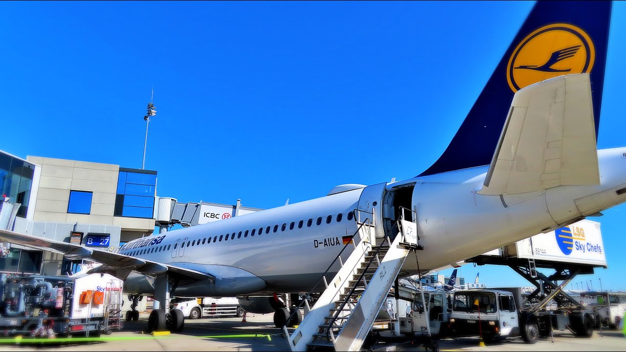 THE GREAT LUFTHANSA ON A SHORT HAUL FLIGHT - WHAT TO EXPECT | ZURICH-FRANKFURT | ECONOMY CLASS