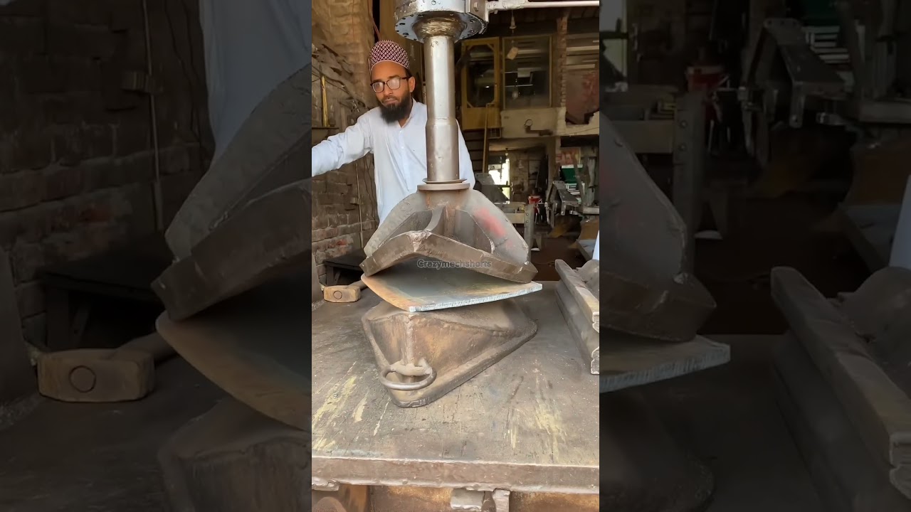 🔥 Watch a Hydraulic Press Turn Flat Steel into a Perfect Curve!