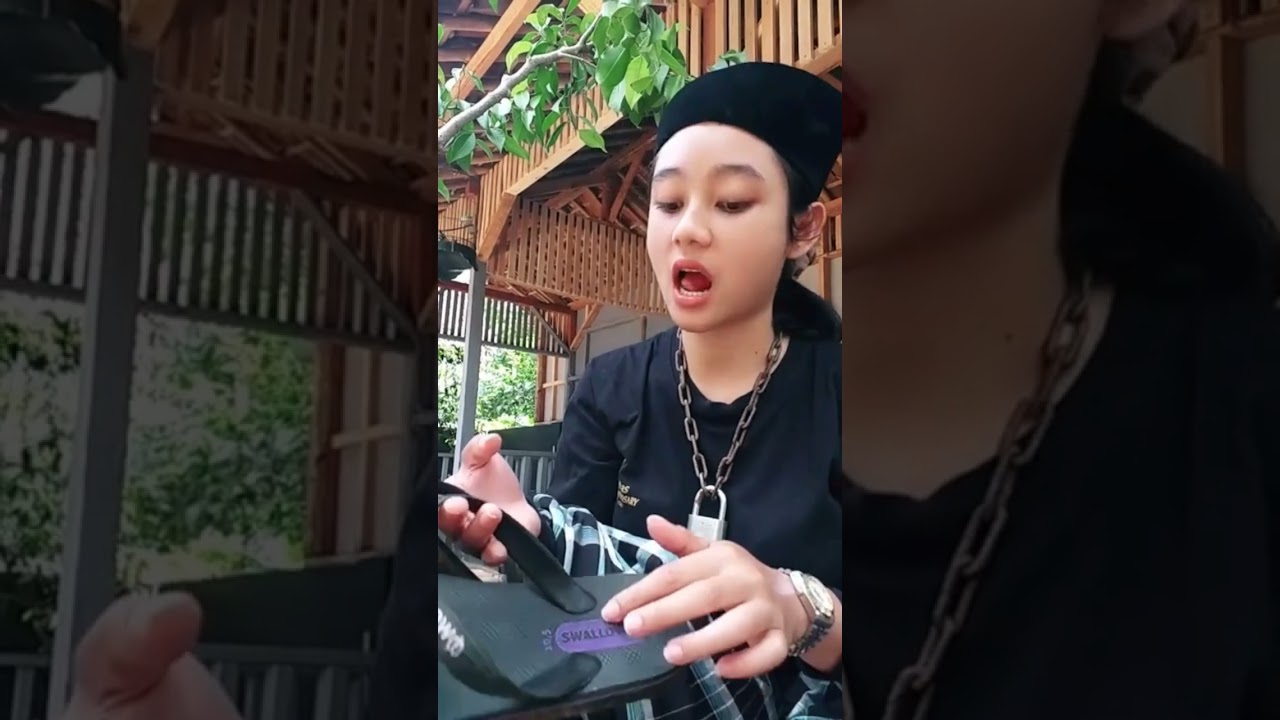 kemed🤣#shortvideo #wanitahijab #wanitaberhijabindonesia #hijaber #wanitabercadarcantik