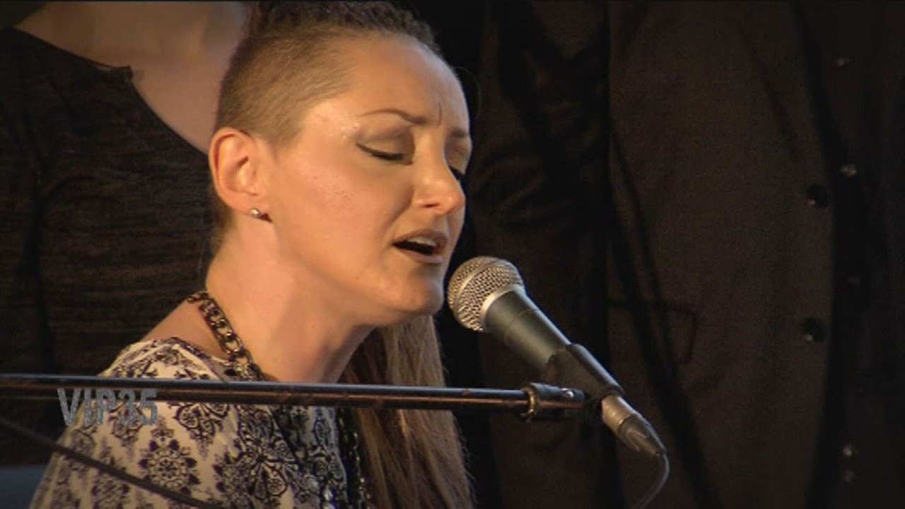 Donna Ares pobjedila rak!