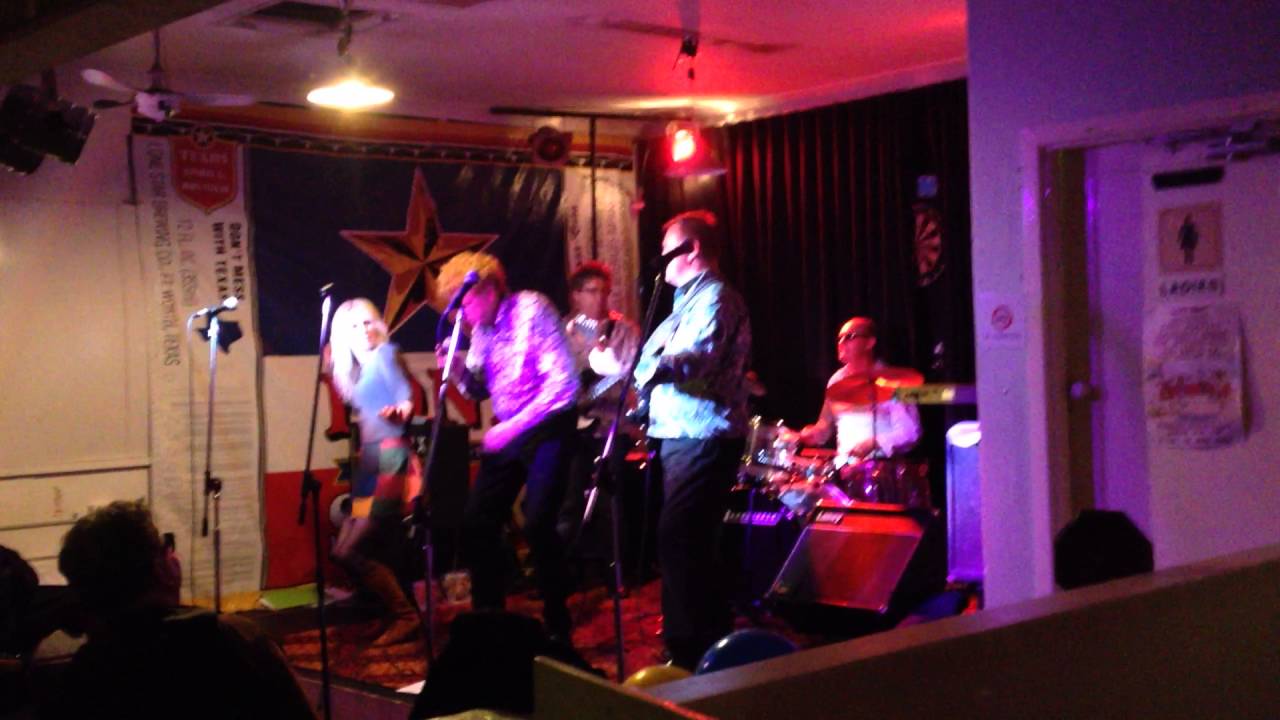 GYPSY WOMAN- THE AMAZING WOOLLOOMOOLOSERS- PETERSHAM BOWLING CLUB
