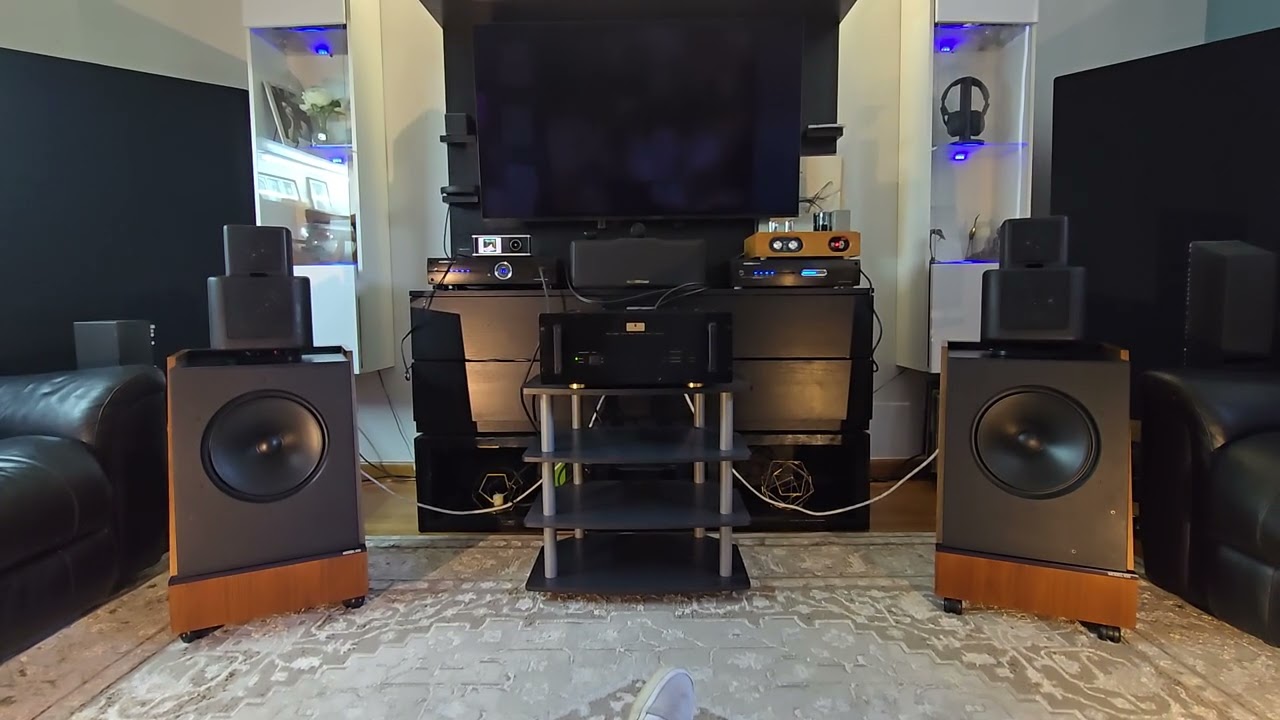 Parasound HCA-2200II, KEF 105 and WIIM ULTRA #speakers #music #jazz #bass #live #vintage #love 