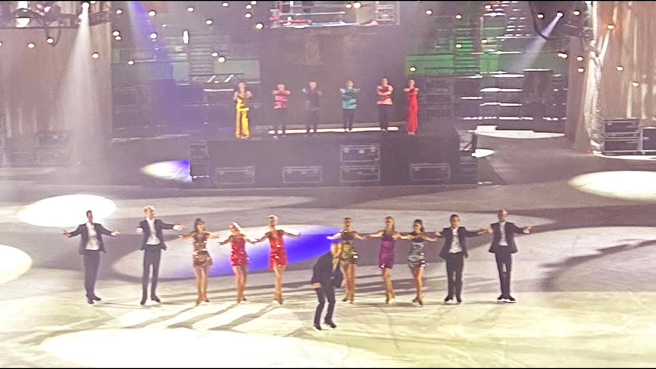 Acrobatic Ice-Skating by World Campions at CNE Toronto 2024
