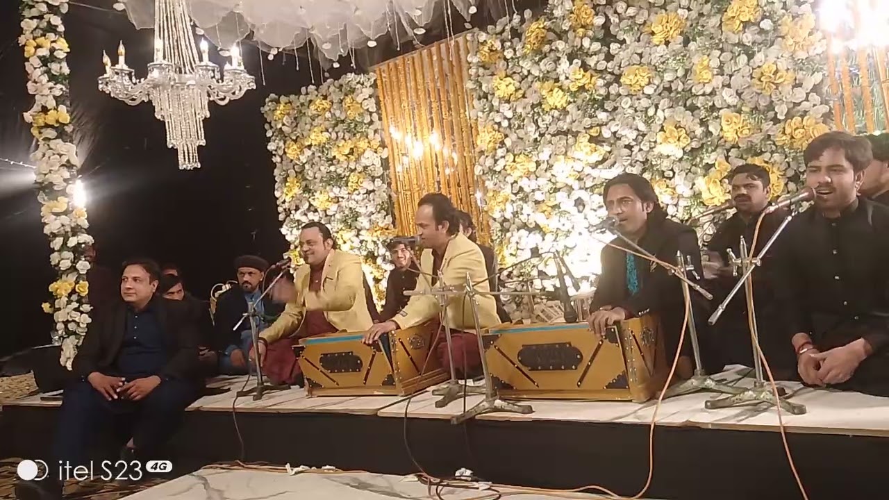 Mahi vy tery dekhan Lai nit charkha Gali dy Wich dhawan