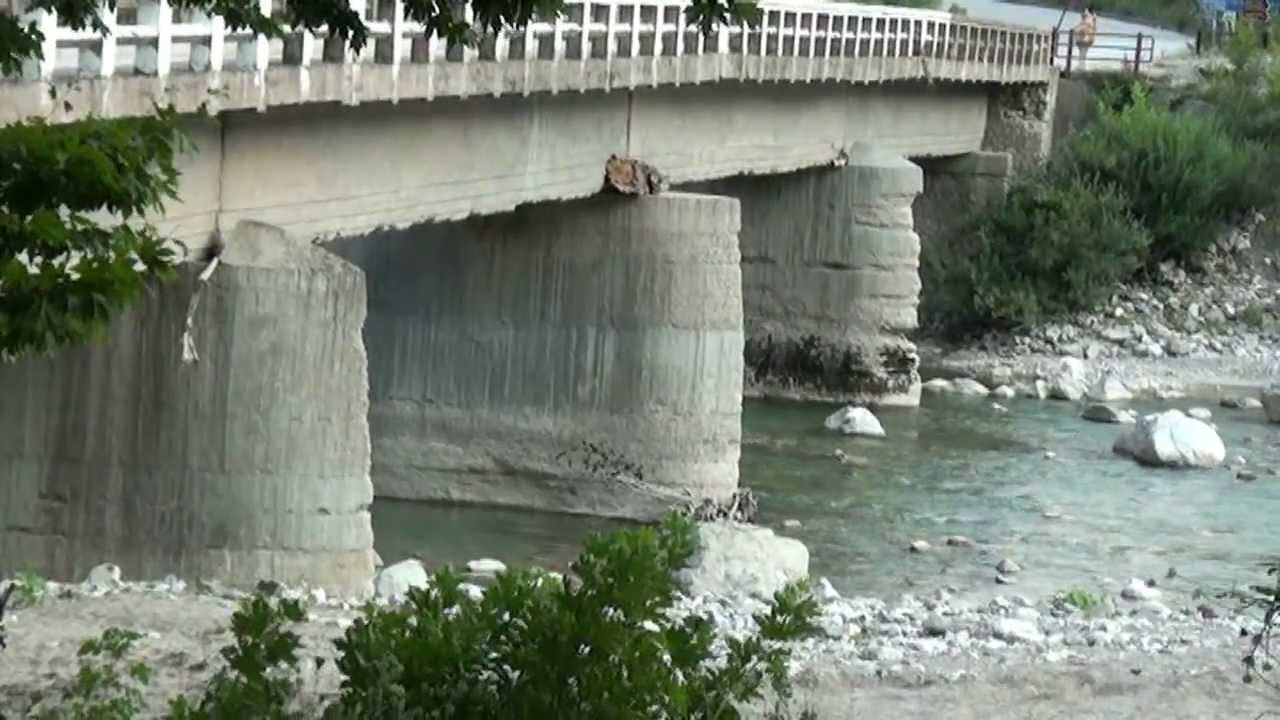 Στο δρόμο για χωριά Αργιθέας Αγράφων Καρδίτσας οδοιπορικό Γέφυρα Κοράκου Βραγκιανά Δευτέρα 12-8-2013