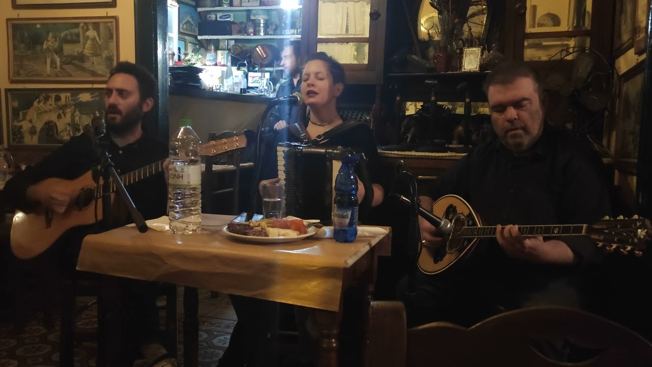 Σιγανοψιχάλισμα-Κωστής Κωστάκης-Χαρούλα Τσαλπαρά/Στίχοι: Χαράλαμπου Βασιλειάδη/Μουσική: Πάνου Γαβαλά