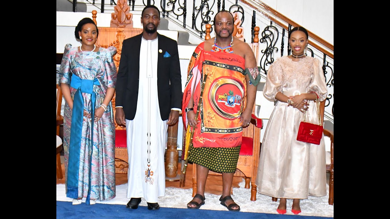KYABAZINGA HOSTS KING MSWATI III AT HIS IGENGE ROYAL PALACE.