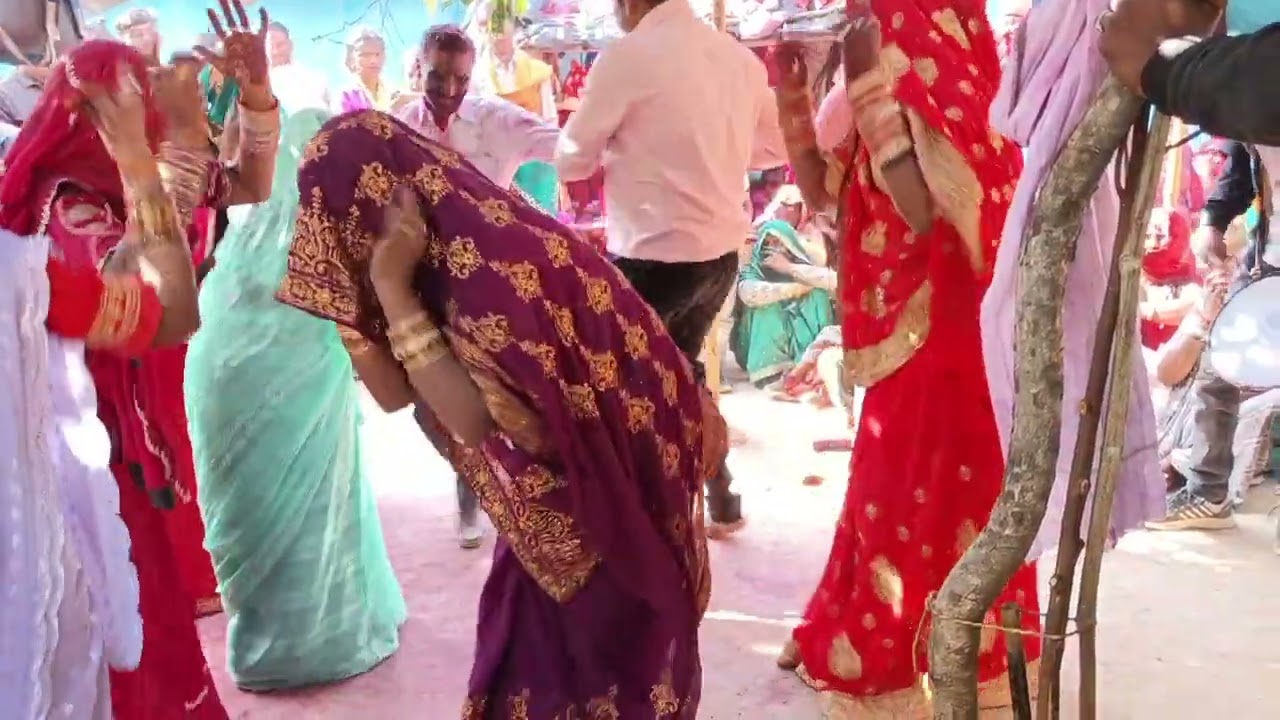 मऊगंज जिले के हनुमना हाटा (कोन) गांव का सुपरहिट देसी बघेली डांस 💫📸✨
