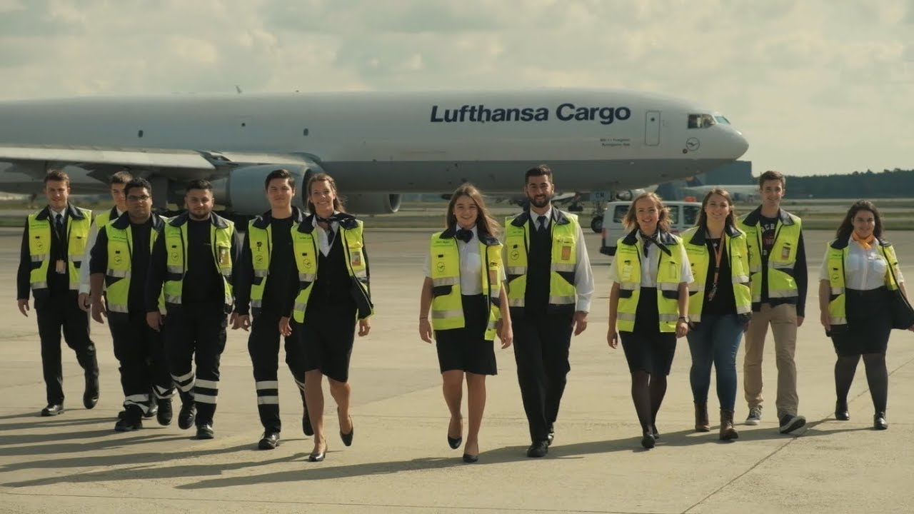 Azubis stellen ihre Ausbildung vor: Fachkraft für Lagerlogistik (m/w) bei Lufthansa Cargo