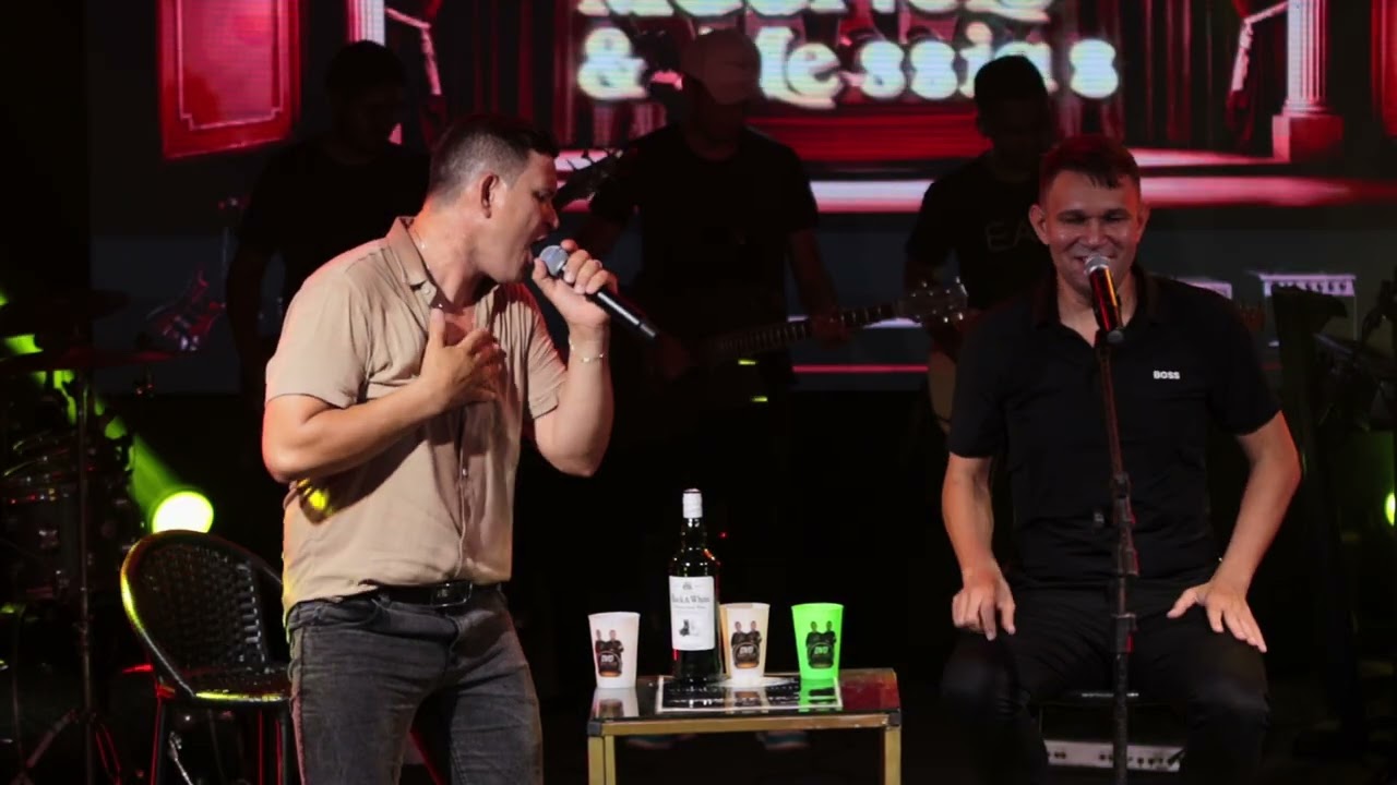 MAURICIO E MESSIAS - Medley Arrocha -  SÓ DO NOSSO JEITO