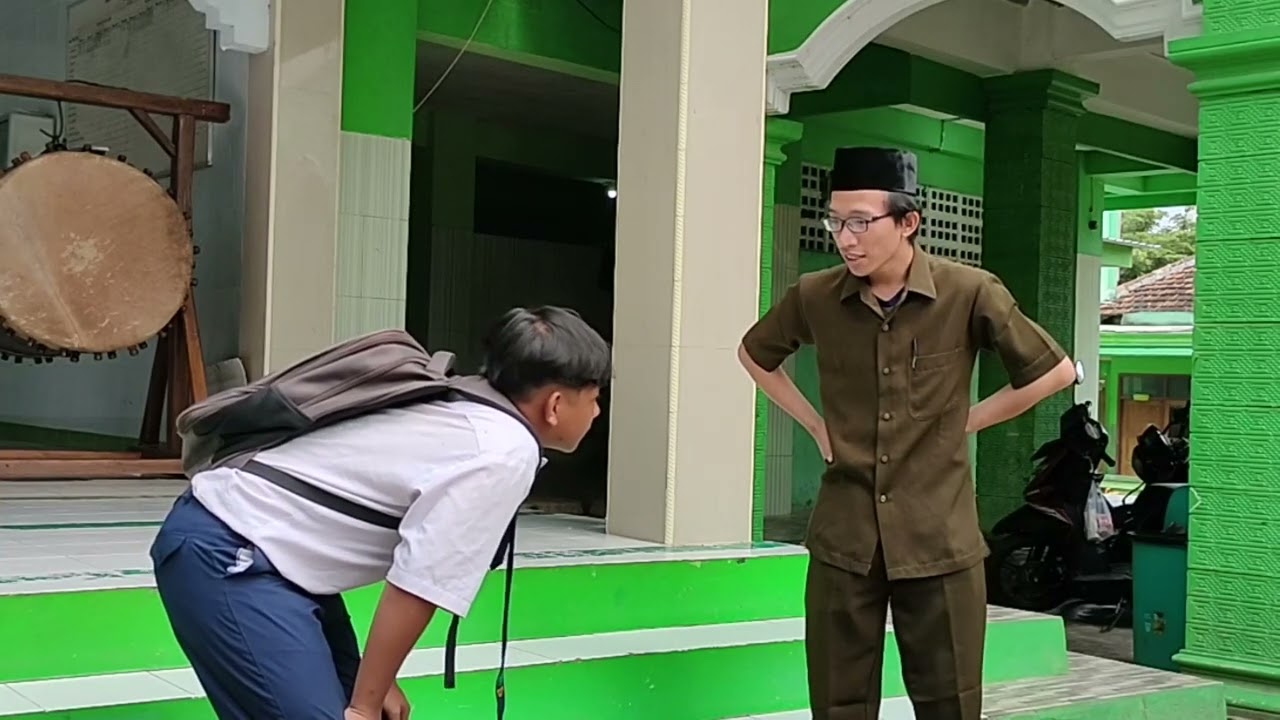 Keseharian SMP Ma'arif Widodaren
