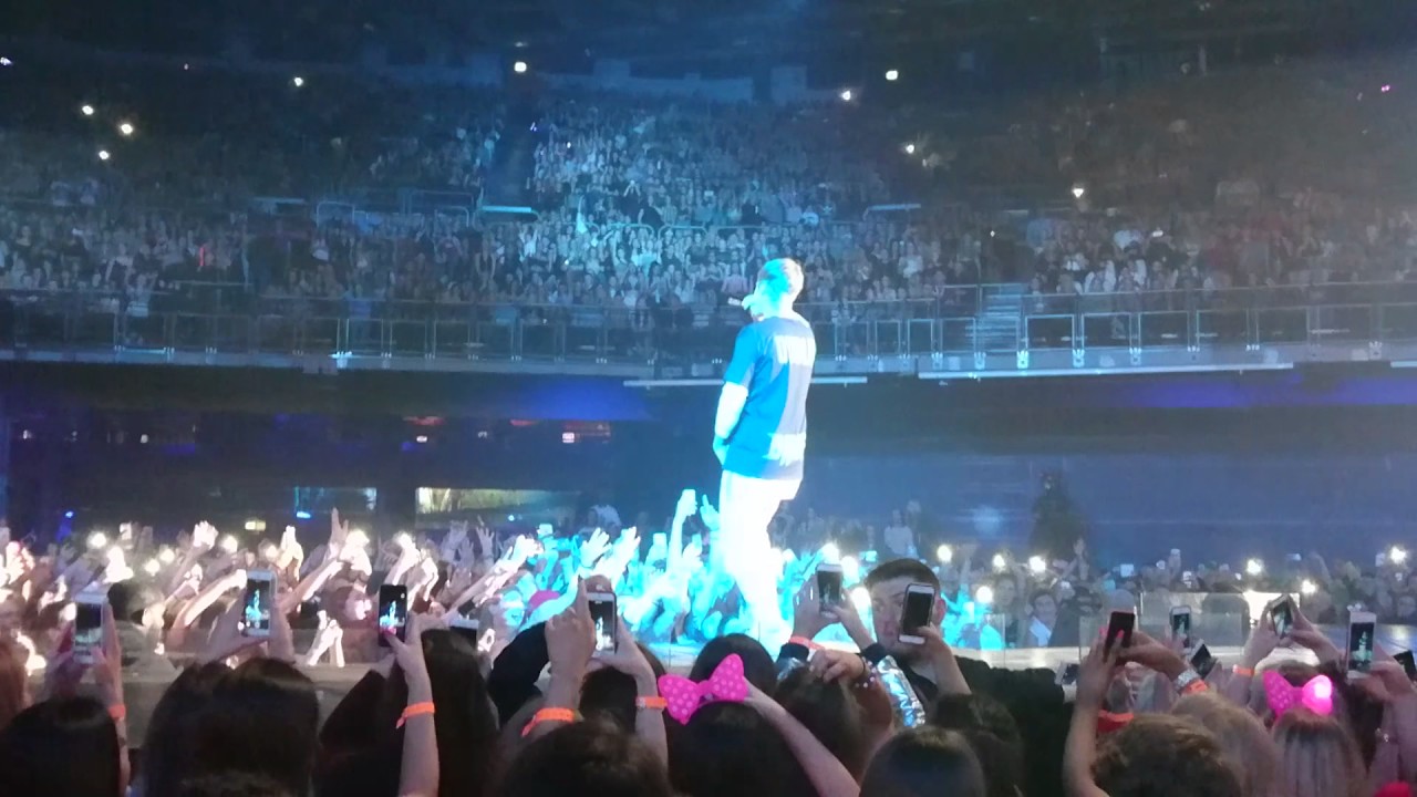 Justin Bieber - No sense (live @ dublin, Ireland)