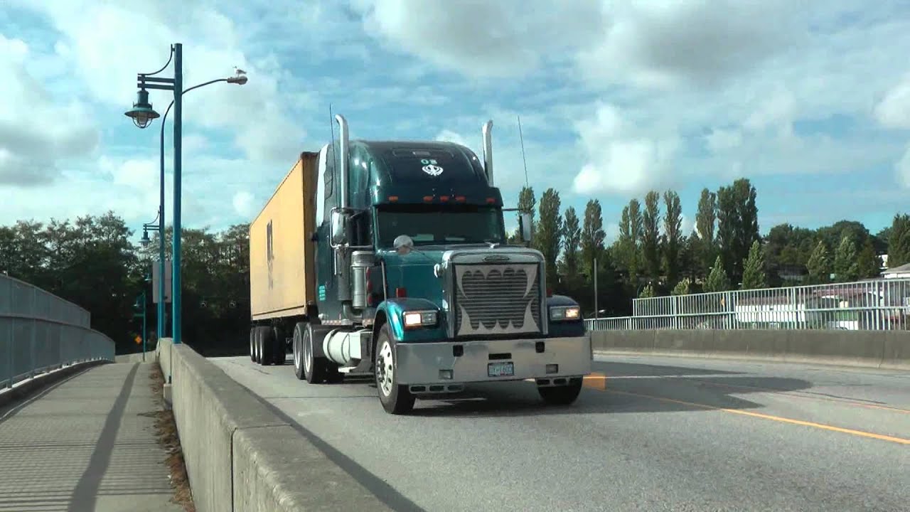 VANCOUVER  PORT TRUCKS AUGUST 2012