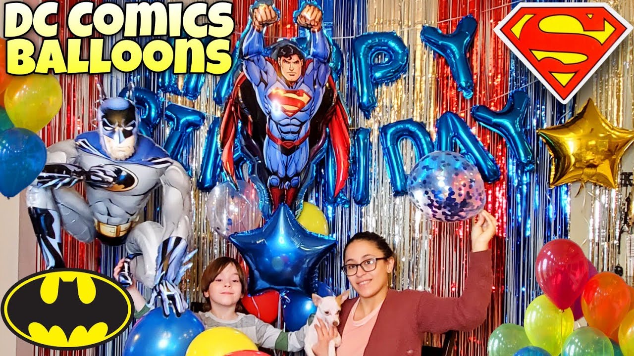 Вечеринка с воздушными шарами в стиле комиксов DC от Супермена! Странный Бэтмен, шагающий по возд...