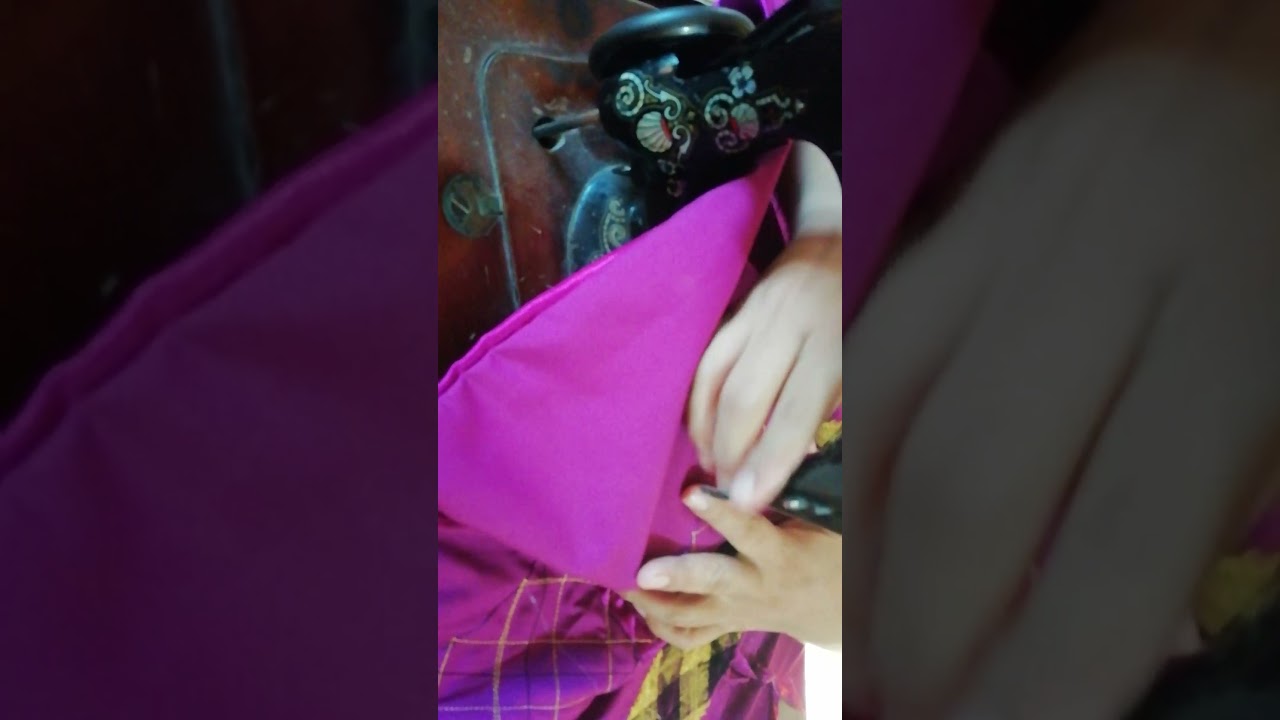 El traje de cadenilla del Istmo de Tehuantepec, Oaxaca. México. (Proceso)