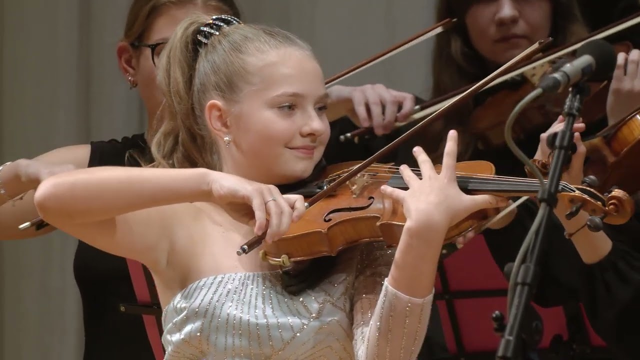 Анна Охотникова, скрипка 11 лет, г.Минск