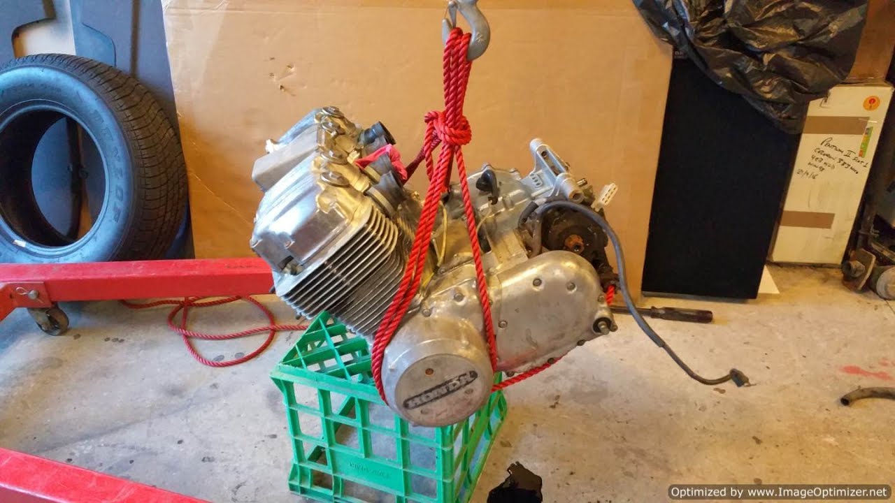 Honda CB750 Restoration - Pulling the Engine  Part 4