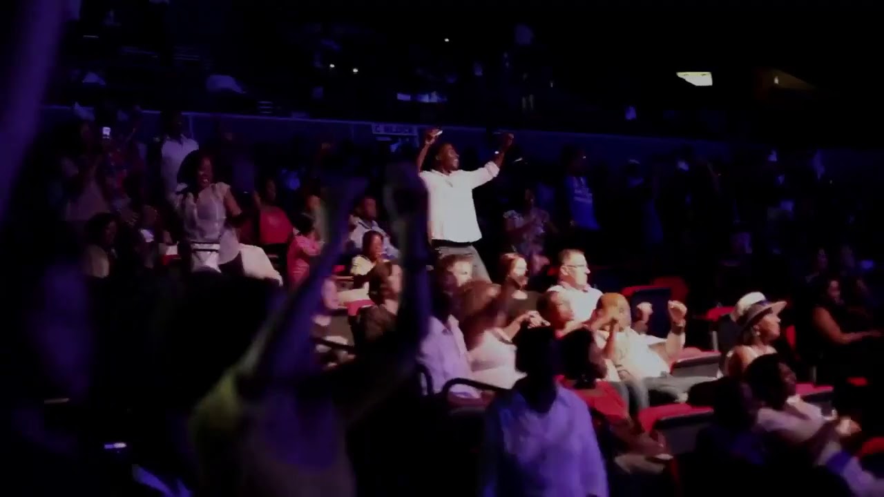 LIRA feel good & ixesha live  captured tour
