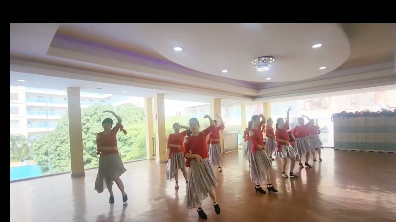 Hallo Viatnam Line Dance by Nph students 