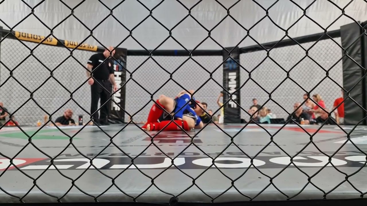Botos Viktor vs Barcza Dávid, MMA Magyar Bajnokság