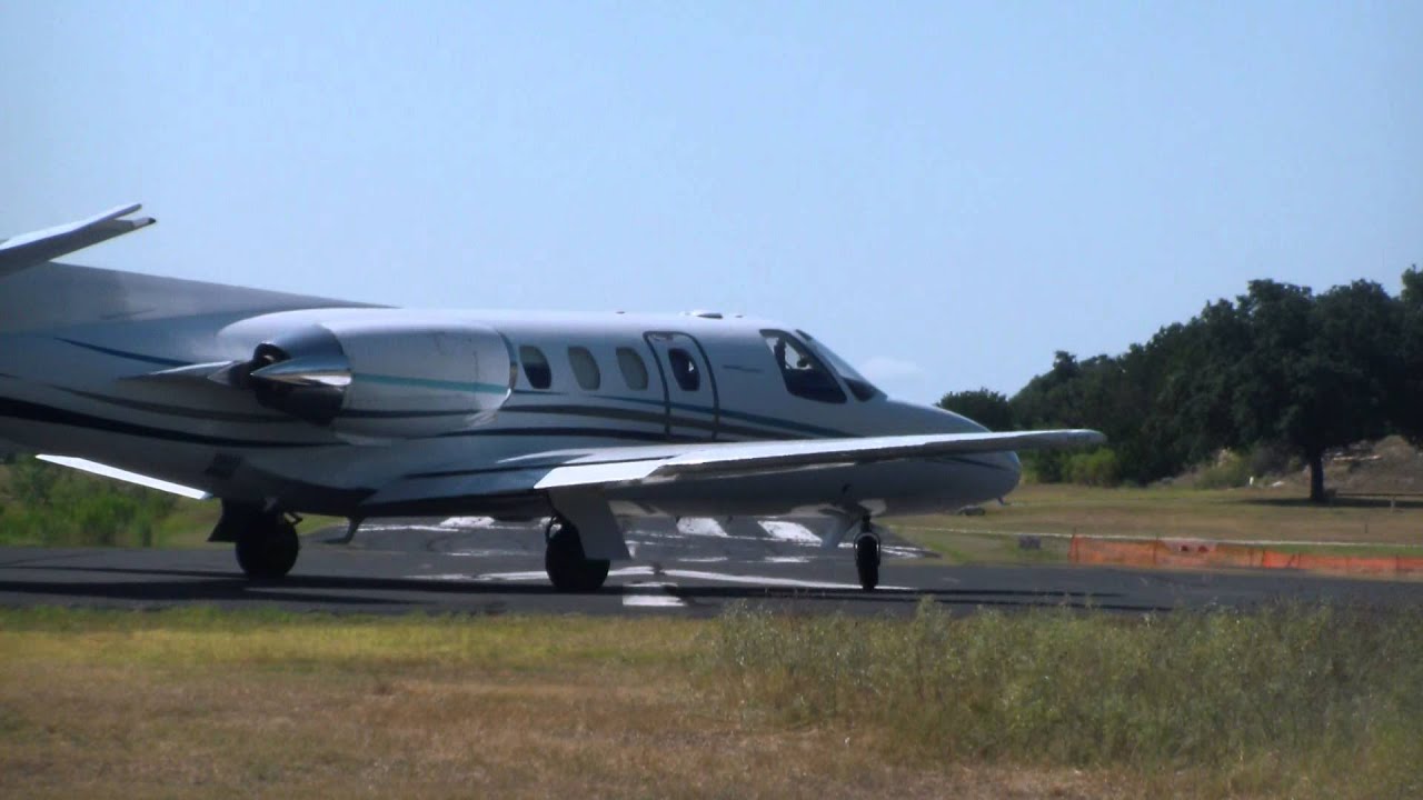 Cessna Citation 501 Close Up Takeoff From Lakeway Airpark