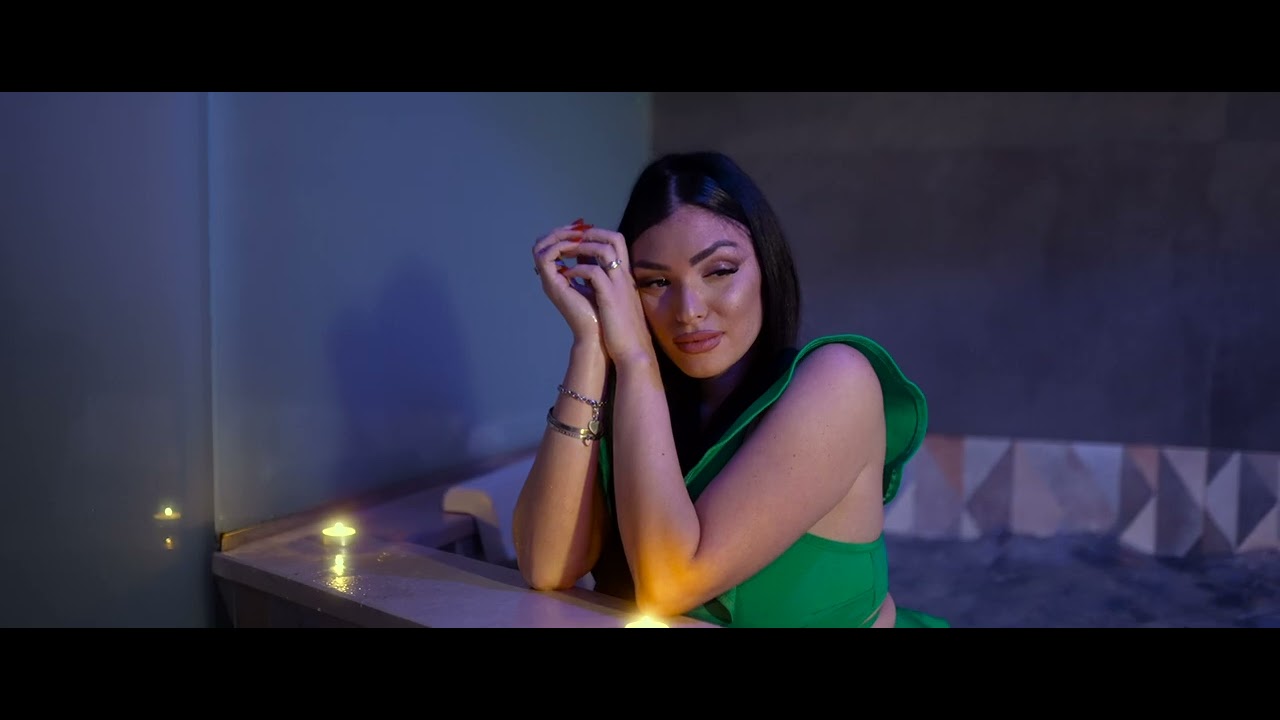 Carmen Zarra - Te Voglio Ancora (official video)