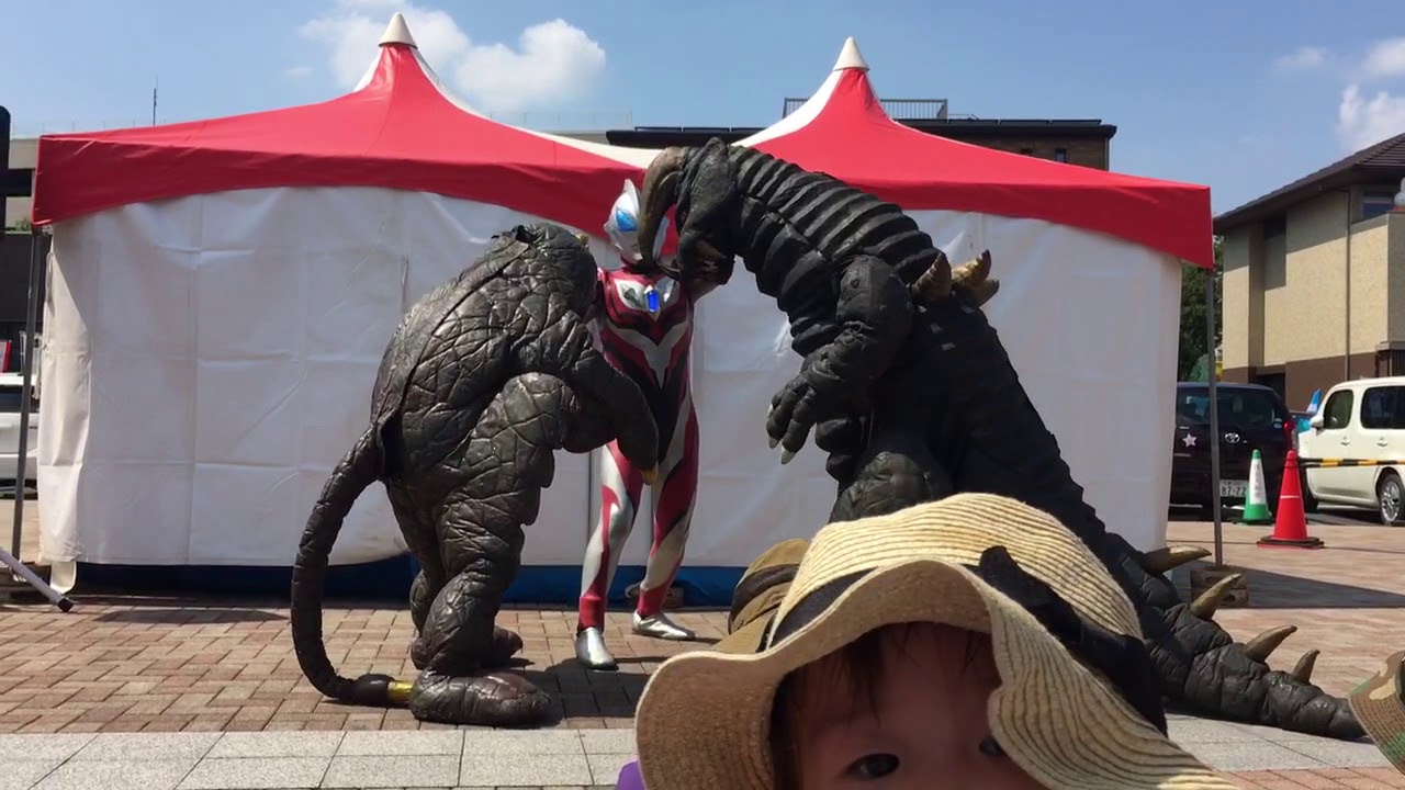 ウルトラマンジード さいたま住宅展示場 ヒーローショー 暑くて汗がすごいジード笑