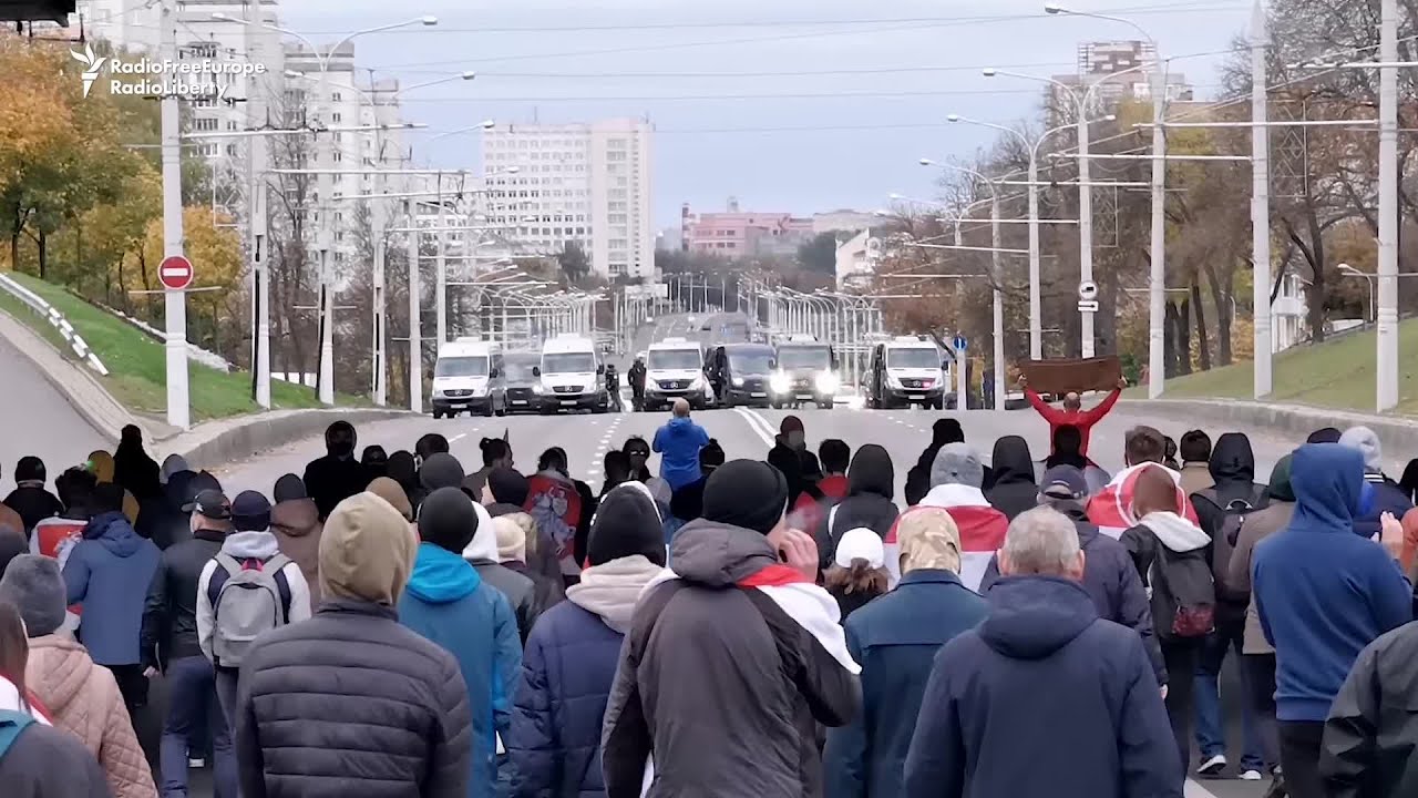 Belarusian Protesters Brave Live Ammunition Threat