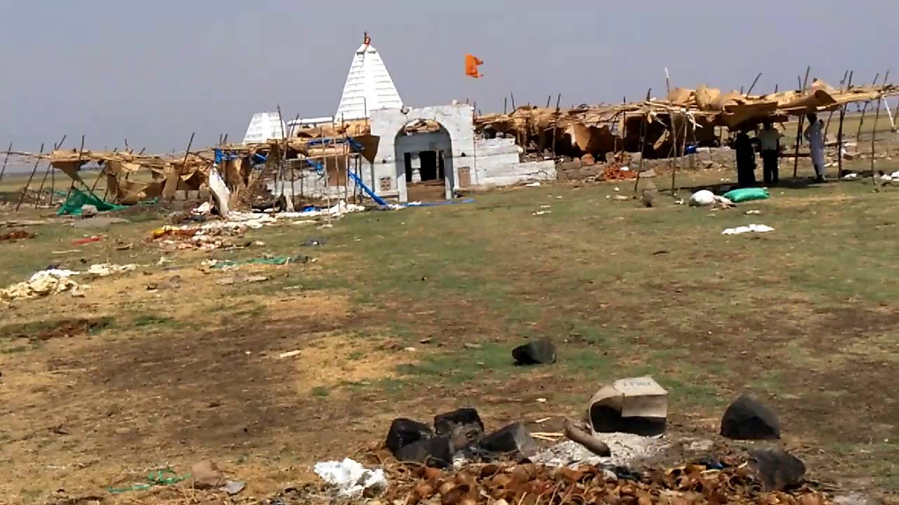 Sriram sagar project submerged old kustapur temple