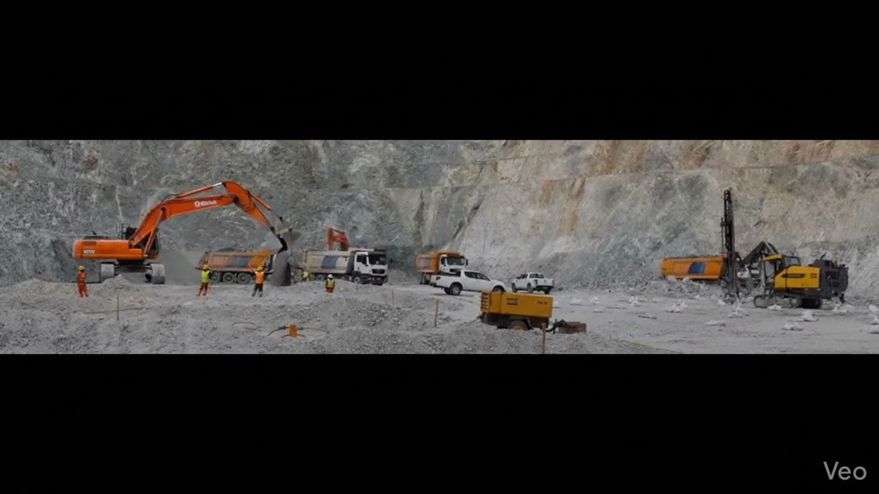 Open pit mine
