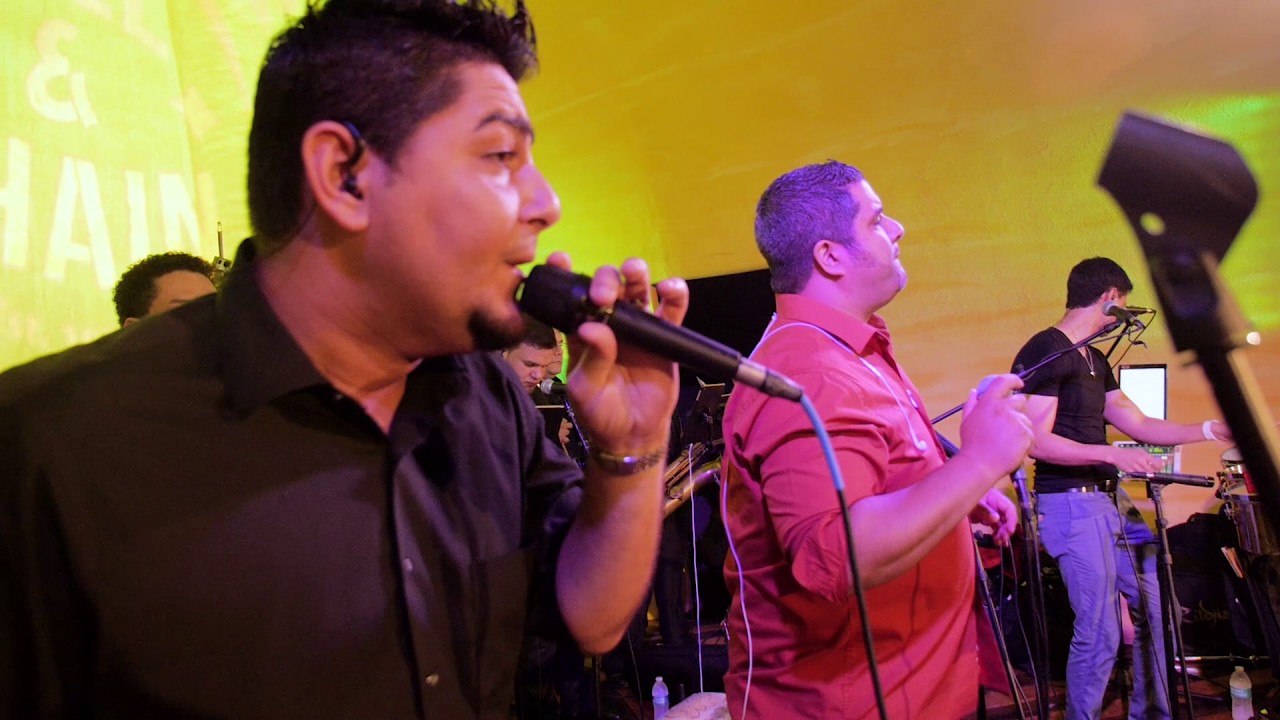 Idilio en VIVO - Mixtura Band