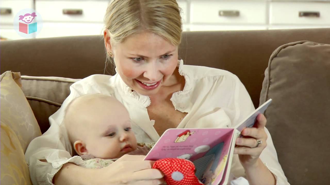 Å lese med babyen -- 4 måneder