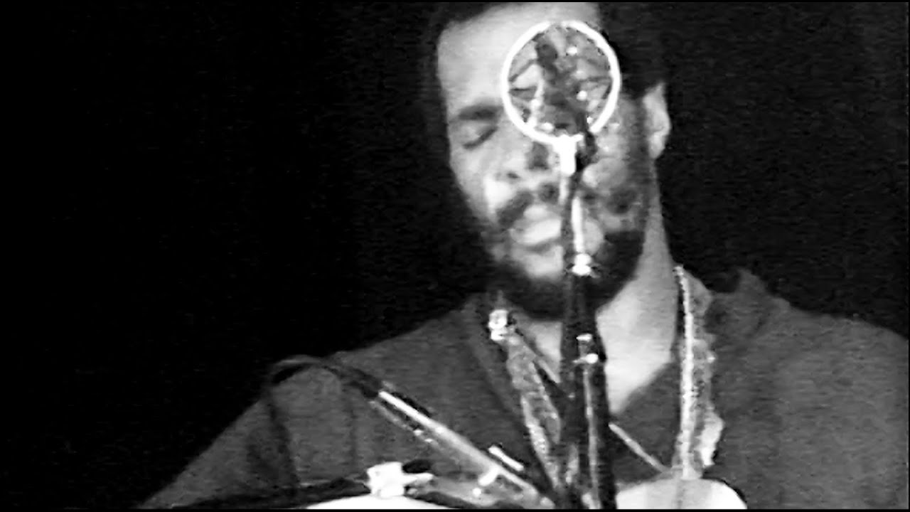 Richie Havens - performs ZODIAC, Live in Delhi, NY, 1973