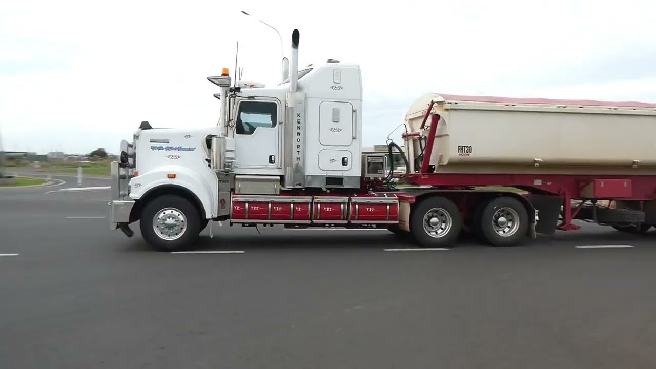 roadtrains at roma november 2024 no3