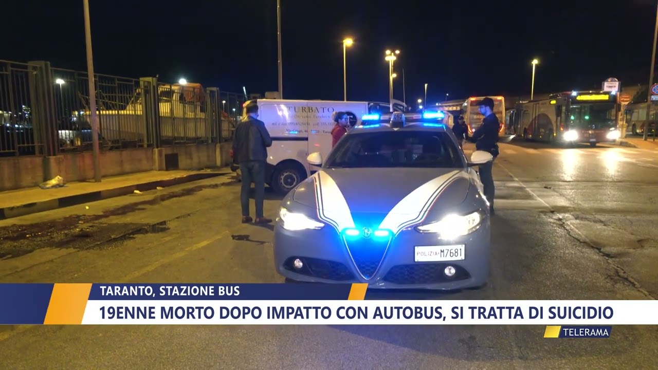 TARANTO, STAZIONE BUS  19ENNE MORTO DOPO IMPATTO CON AUTOBUS, SI TRATTA DI SUICIDIO