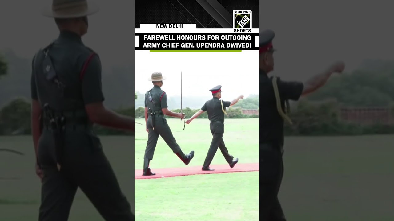 Watch! Outgoing Army Chief Gen. Upendra Dwivedi receives Ceremonial Guard of Honour in New Delhi