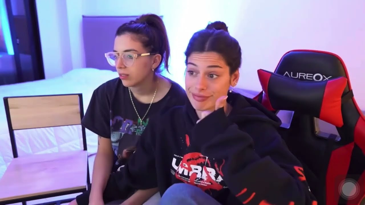 COMO SE AGARRAN LAS MANITOS SOFI Y MILI 🥰
