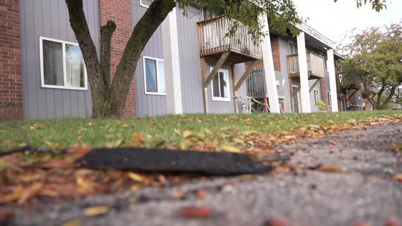 Kentwood family forced to jump from second-story balcony to escape apartment fire